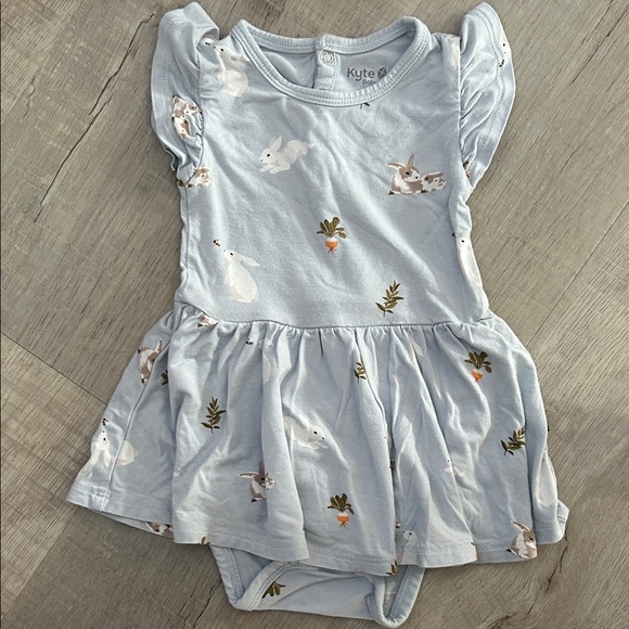 Kyte BABY Other - Kyte baby ice rabbit baby girl’s romper